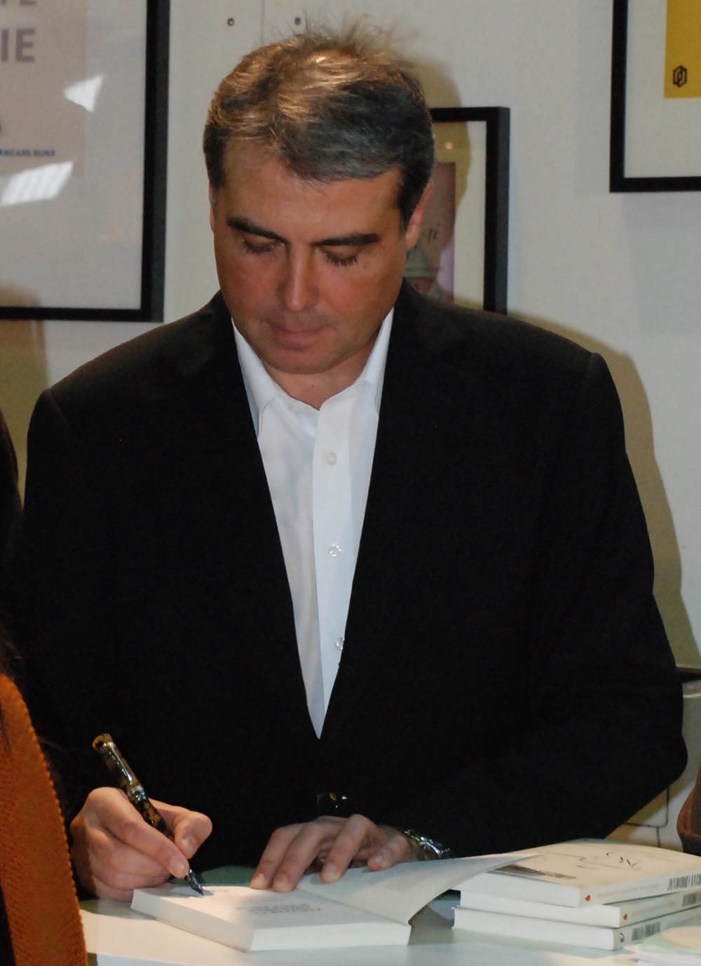 Adrian cioroianu_standul Curtea Veche_Gaudeamus